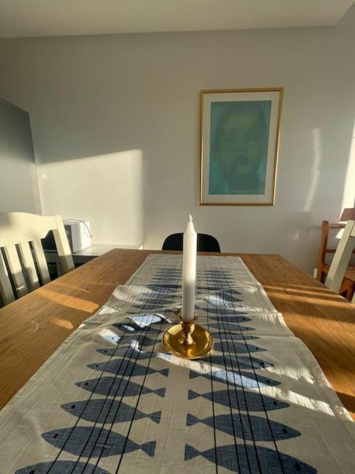 Newly Built Bright Apartment, Close To Everything If You Want To Visit Stockholm, You Will Find The Perfect Accommodation Here! Ferry Line 80 Makes It Very Convenient And Easy To Get To The City Center Nacka Buitenkant foto